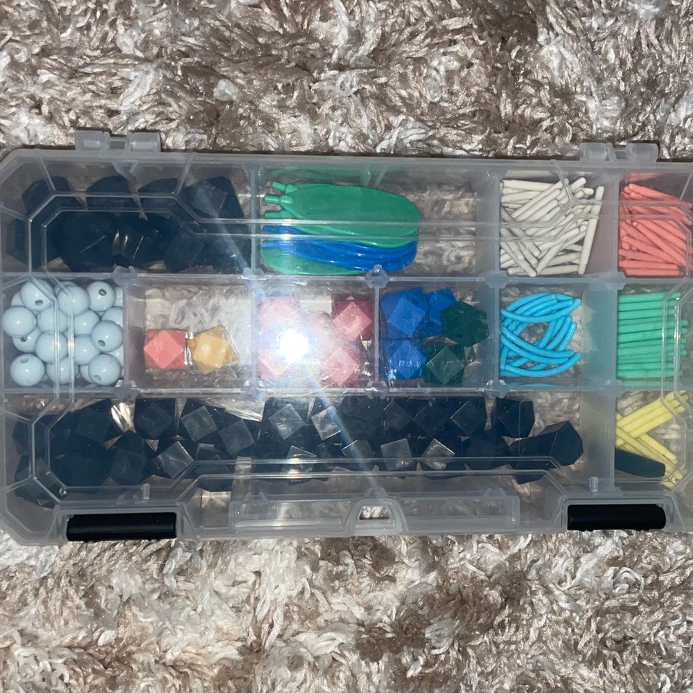 Clear Multi-Compartment Chemistry Box